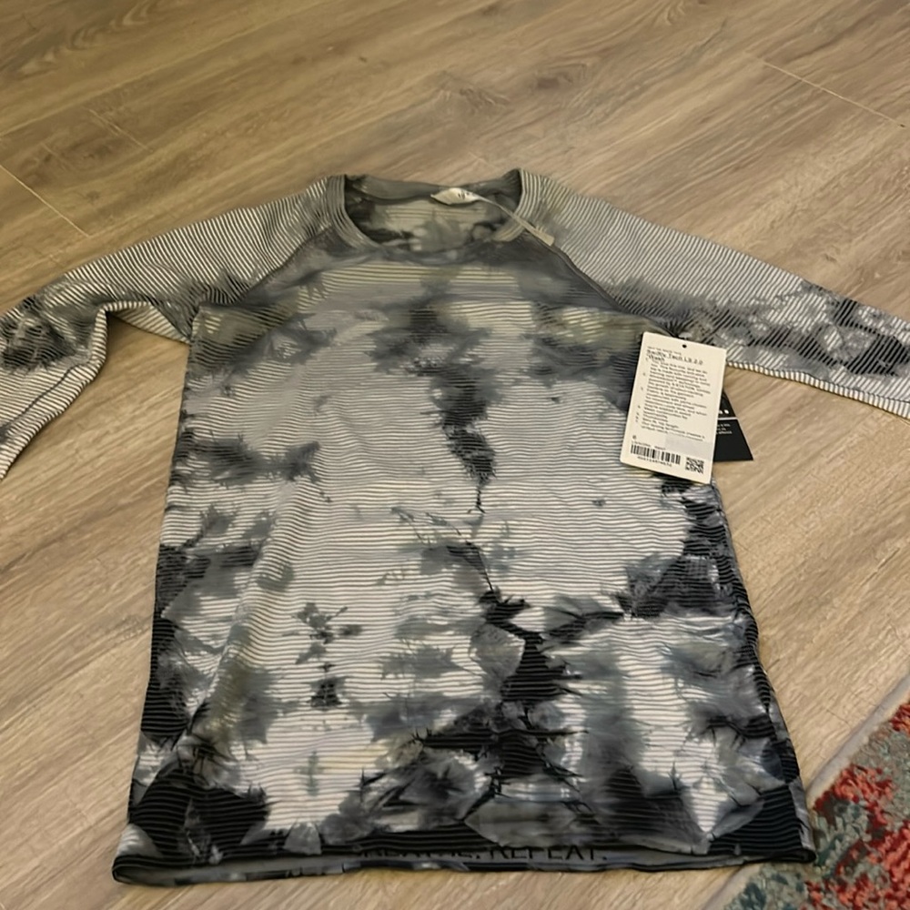 lulu lemon swiftly ls 2.0